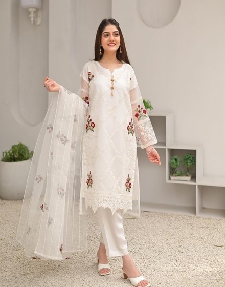Modern Shalwar Kameez